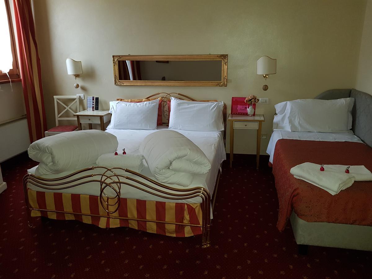 Mi Casa Es Tambien Tu Casa Vips Hotel Werona Zewnętrze zdjęcie