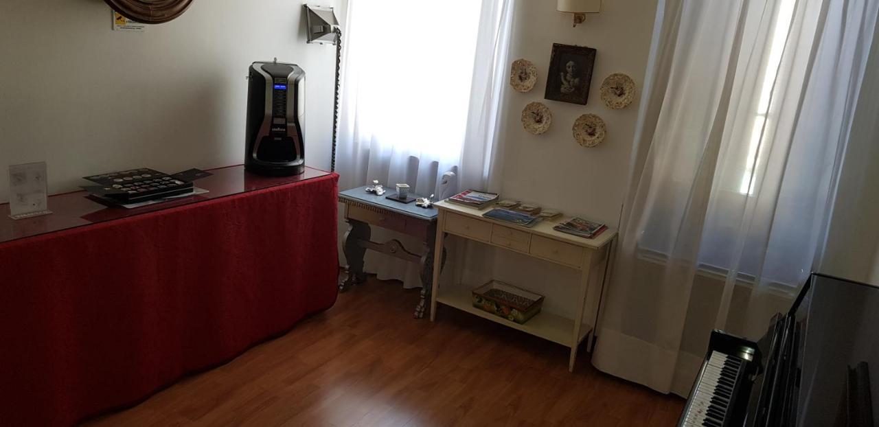 Mi Casa Es Tambien Tu Casa Vips Hotel Werona Zewnętrze zdjęcie