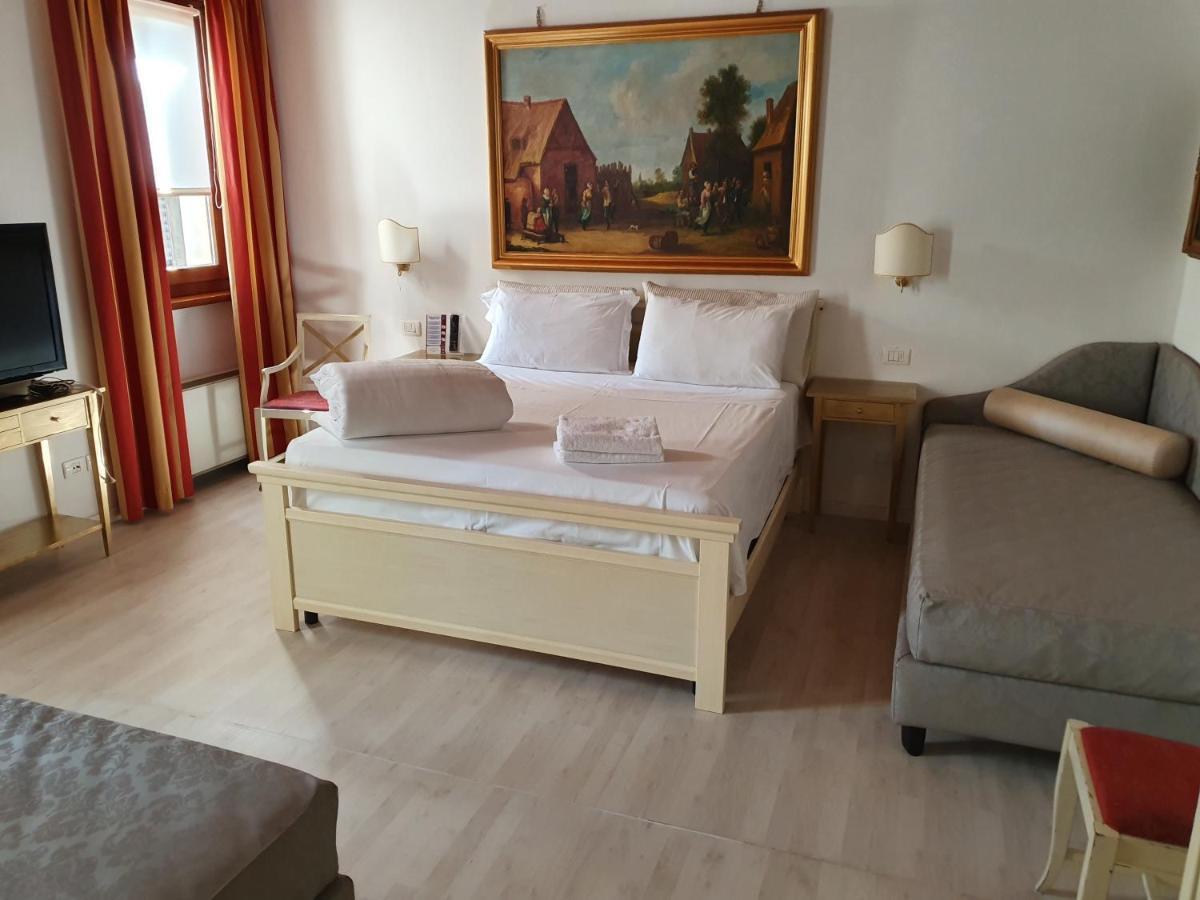Mi Casa Es Tambien Tu Casa Vips Hotel Werona Zewnętrze zdjęcie